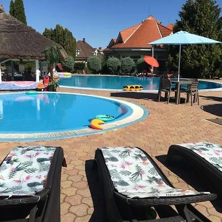 Silver Pool Apartamento Siófok