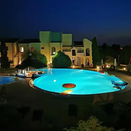 Silver Pool Apartamento Siófok